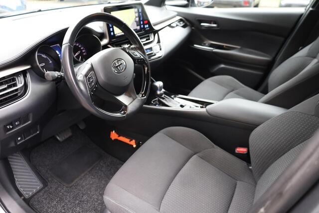 Toyota C-HR 1.8 Hybrid Dynamic CAMERA STOELVERWARMING CRUISE CLIMA NAVI 18"LMV ALL-SEASONS NAP ENZ!