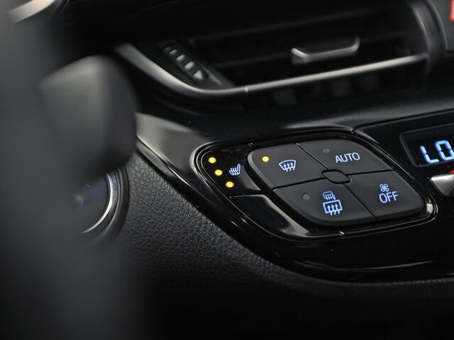 Toyota C-HR 1.8 Hybrid Sport Automaat (NAVIGATIE, CAMERA, STUUR/STOELVERWARMING, GETINT GLAS, SPORTSTOELEN, ADAPTIVE CRUISE, KEYLESS, NIEUWSTAAT)
