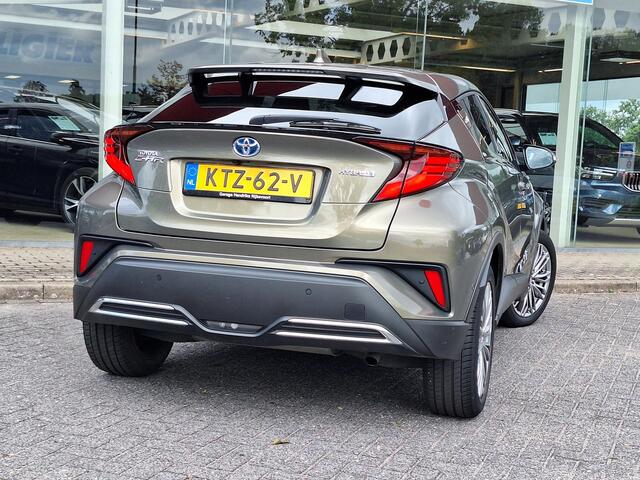 Toyota C-HR 2.0 Hybrid Executive | Leder Stof | Adaptive CC | LED | Camera | Climate | Facelift |