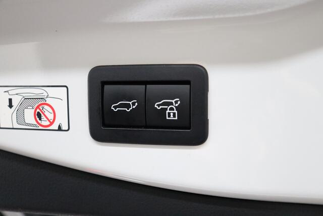 Toyota C-HR 2.0 Plug-in Hybrid 220 First Edition Bi-Tone | Trekhaak | Adaptive-cruise | Camera | Clima | Parkeersensoren V+A | Apple Carplay & Android Auto | Stoel & Stuurverwarming | Navigatie | Keyless | Dodehoekdetectie