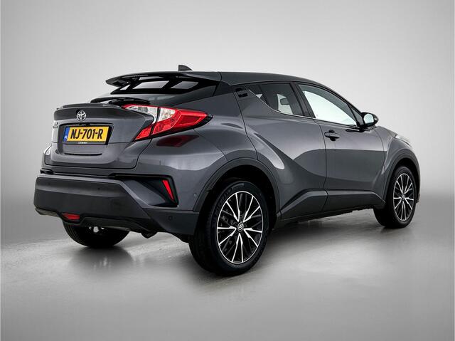 Toyota C-HR 1.2 Executive | Dealer onderhouden | Navigatie | Cruise Control Adaptive | Parkeersensoren voor+achter met assistent | Stoelverwarming | Climate Control | Achteruitrijcamera |