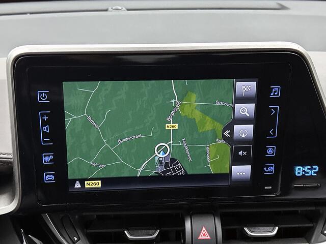 Toyota C-HR 1.2 Executive | Dealer onderhouden | Navigatie | Cruise Control Adaptive | Parkeersensoren voor+achter met assistent | Stoelverwarming | Climate Control | Achteruitrijcamera |