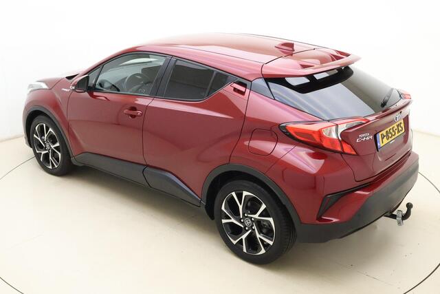Toyota C-HR 1.8 Hybrid Dynamic | Trekhaak | Automatische airco | Cruise control adaptief | Stoelverwarming | Keyless entry | Navigatie full map