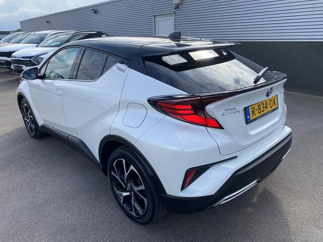 Toyota C-HR 2.0 Hybrid Style Luxury Elektrisch verstelbare stoelen, Dodehoekdetectie, JBL , achteruitrijcamera, stoelverwarming