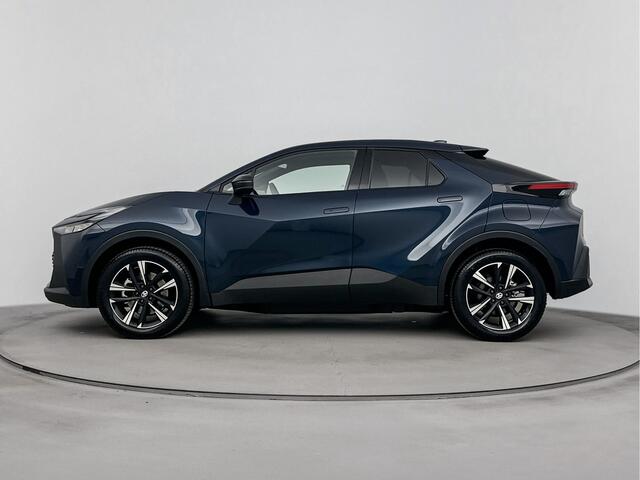 Toyota C-HR 2.0 Plug-in Hybrid 220 Dynamic | Apple Carplay & Android Auto | Parkeercamera | Onderweg-naar-dealer*