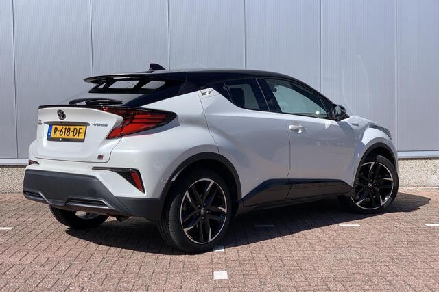Toyota C-HR 2.0 Hybrid GR-Sport / Stuur en Stoelverwarming / JBL Audio / Parkeersensoren / Camera /