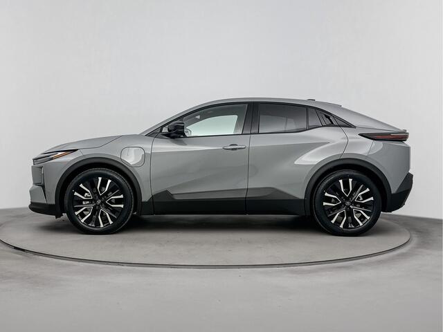 Toyota C-HR First Edition 77 kWh | Apple Carplay & Android Auto | Parkeercamera | Onderweg-naar-dealer*