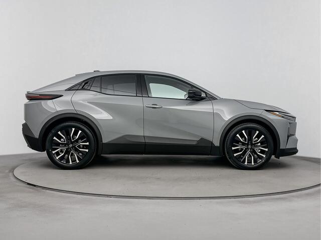 Toyota C-HR First Edition 77 kWh | Apple Carplay & Android Auto | Parkeercamera | Onderweg-naar-dealer*