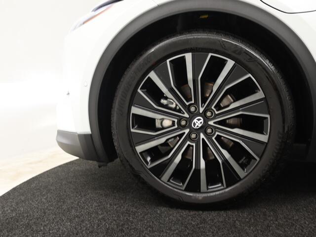 Toyota C-HR Executive AWD 77 kWh | Navigatie | PDC | Demo Sander niet adverteren