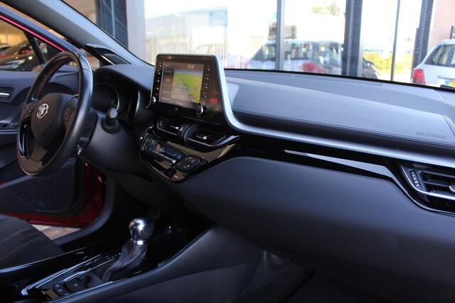 Toyota C-HR 2.0 Hybrid GR-Sport Bi-Tone | Rijklaar | Afn. trekhaak | Allseason | Apple/Android | Navi | JBL | Treeplanken | Clima | Adap.Cruise