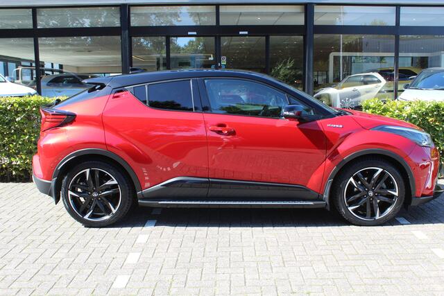 Toyota C-HR 2.0 Hybrid GR-Sport Bi-Tone | Rijklaar | Afn. trekhaak | Allseason | Apple/Android | Navi | JBL | Treeplanken | Clima | Adap.Cruise