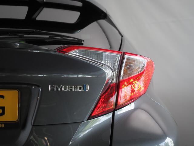 Toyota C-HR 1.8 Hybrid Style | Dodehoekdetectie | JBL Audio | Stoelverwarming | Navigatie | DAB | Bluetooth | Pre-Collision-System | Lane Assist | Parkeer Assistent