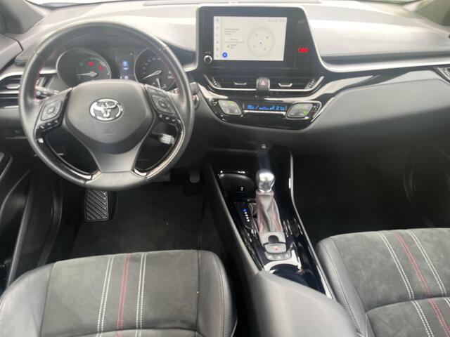 Toyota C-HR 1.8 Hybrid GR-Sport | Trekhaak | Stoel- + stuurverwarming | Carplay | Dode hoek waarschuwing |