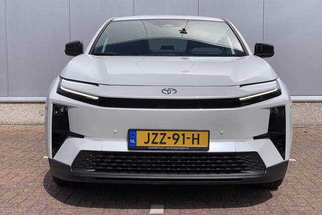 Toyota C-HR First Edition 77 kWh