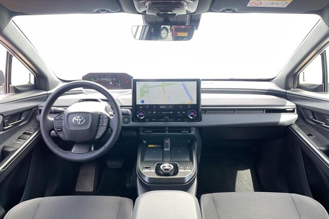 Toyota C-HR First Edition 77 kWh / Direct leverbaar! / Nu €3.000 inruilpremie!