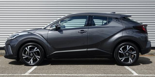 Toyota C-HR 1.8 Hybrid Dynamic I NL-Auto I 100% dealer I 10 jaar garantie I LED I Android/Apple I
