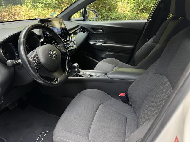 Toyota C-HR 1.8 Hybrid Dynamic, Dealer onderhouden