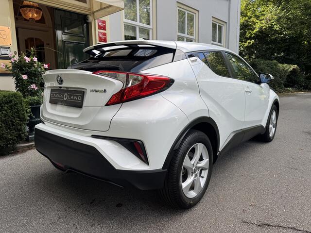 Toyota C-HR 1.8 Hybrid Dynamic, Dealer onderhouden