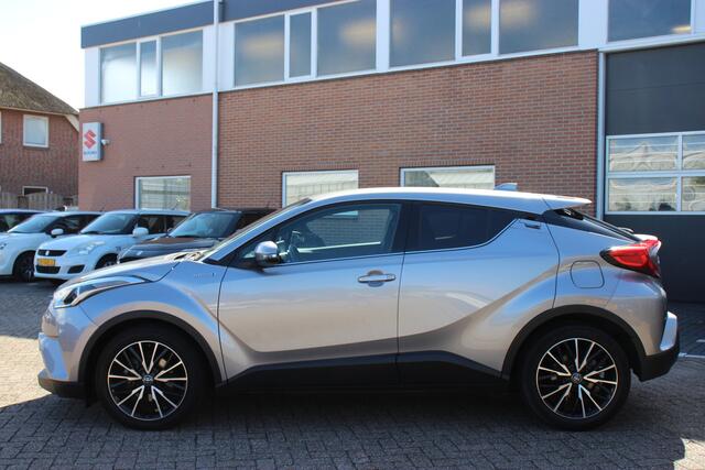 Toyota C-HR 1.8 Hybrid Dynamic Automaat | Trekhaak | Clima | Stoelverwarming | Navi |