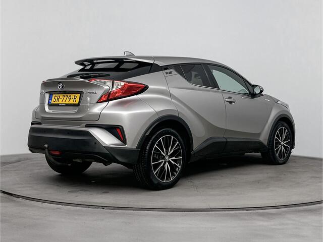 Toyota C-HR 1.8 Hybrid Dynamic | Trekhaak | Stoelverwarming | Navigatie |