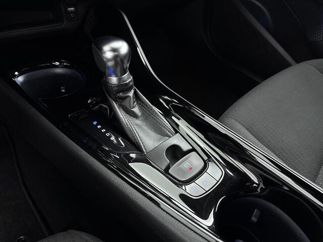 Toyota C-HR 1.8 Hybrid Dynamic | Trekhaak | Stoelverwarming | Navigatie |