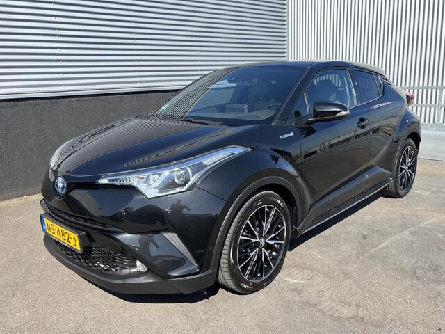 Toyota C-HR 1.8 Hybrid Executive Automaat Stoelverwarming, Nieuw geleverd, Dealeronderhouden, Navigatie, Parkeersensoren, Adaptieve cruise control, Achteruitrijcamera, Smart Key
