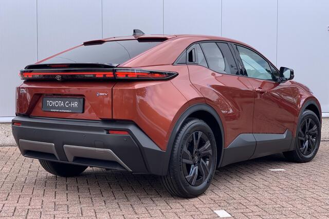 Toyota C-HR First Edition 77 kWh / Stoel- en stuurverwarming / Apple Carplay / Android Auto / Climate Control