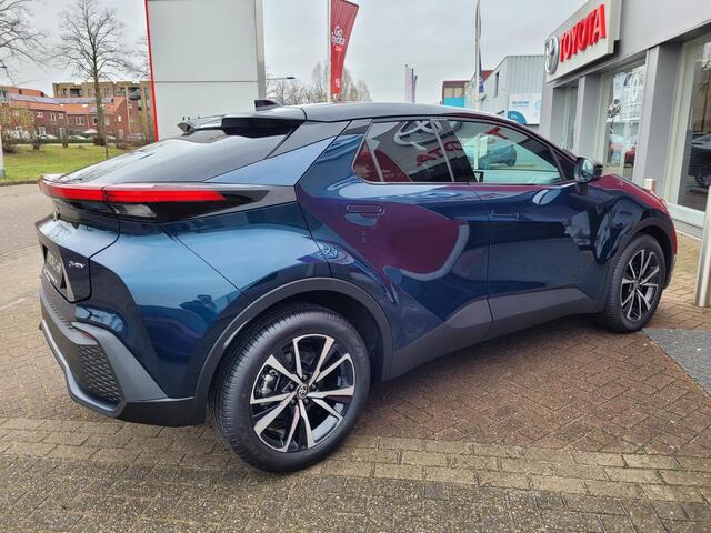 Toyota C-HR 2.0 Plug-in Hybrid 220 Dynamic