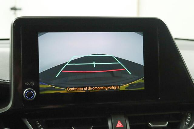 Toyota C-HR 2.0 Hybrid Business Plus | Dode hoek detectie | Camera | Stoel- & Stuurverwarming |