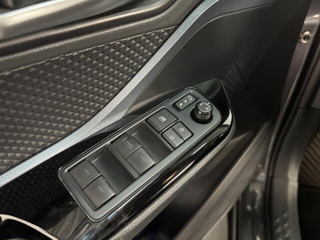 Toyota C-HR 1.8 Hybrid Dynamic | CarPlay | Keyless |