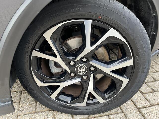 Toyota C-HR 1.8 Hybrid First Edition / bearlock / dodehoekdetectie
