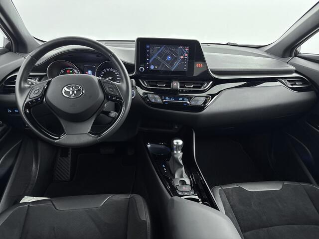 Toyota C-HR 1.8 Hybrid Style | Half Leder/Alcantara bekleding | Elektrisch verstelbare stoel | Stoel+stuurverwarming | Navigatie | Apple CarPlay/Android Auto | Cruise Control Adaptive | Trekhaak afneembaar |