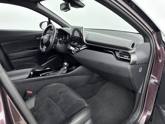 Toyota C-HR 1.8 Hybrid Style | Half Leder/Alcantara bekleding | Elektrisch verstelbare stoel | Stoel+stuurverwarming | Navigatie | Apple CarPlay/Android Auto | Cruise Control Adaptive | Trekhaak afneembaar |
