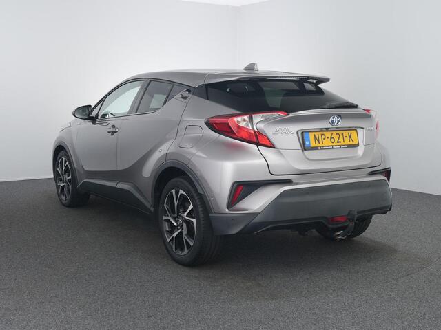 Toyota C-HR 1.8 Hybrid Executive | Trekhaak | Camera | Cruise | Stoelverwarming | Navi |