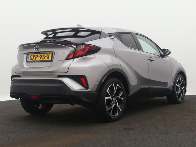 Toyota C-HR 1.8 Hybrid Dynamic+ Limited | Parkeersensoren | Stoel en stuurwiel verwarmd | LM velgen | Cruise Control Adaptief | Climate Control | Camera |