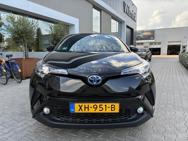 Toyota C-HR 1.8 Hybrid Dynamic | Trekhaak | Stoelverwarming | PDC v/a |
