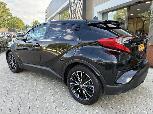 Toyota C-HR 1.8 Hybrid Dynamic | Trekhaak | Stoelverwarming | PDC v/a |