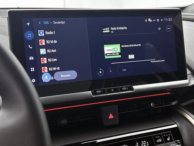 Toyota C-HR 2.0 Plug-in Hybrid 220 Executive | NL dealeronderhouden | BTW |