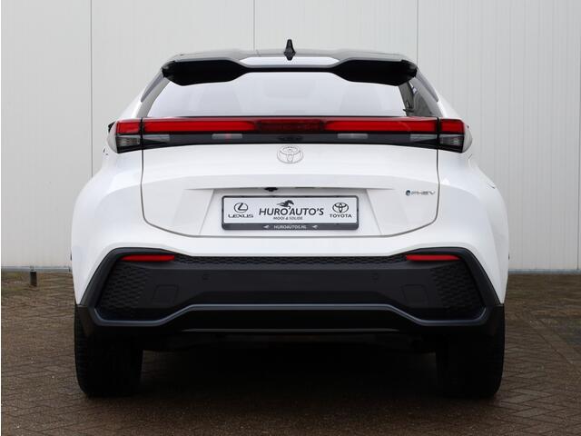Toyota C-HR 2.0 PHEV 220 Dynamic | Bi-Tone | Dodehoek | Premium Navigatie