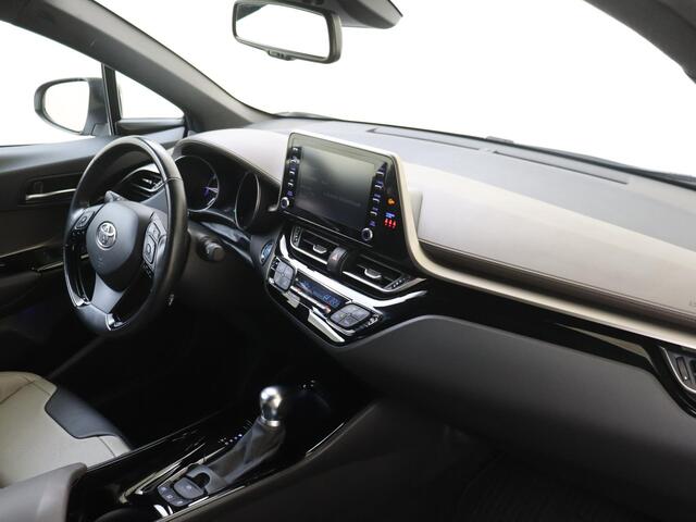 Toyota C-HR 2.0 Hybrid Executive AUTOMAAT | airco automatisch | Apple Carplay/Android | bots herkenning en activatie | cruise control adaptief | dodehoek detectie | full-LED koplampen | lederen bekleding | lichtmetalen velgen 18" | navigatiesysteem full map |