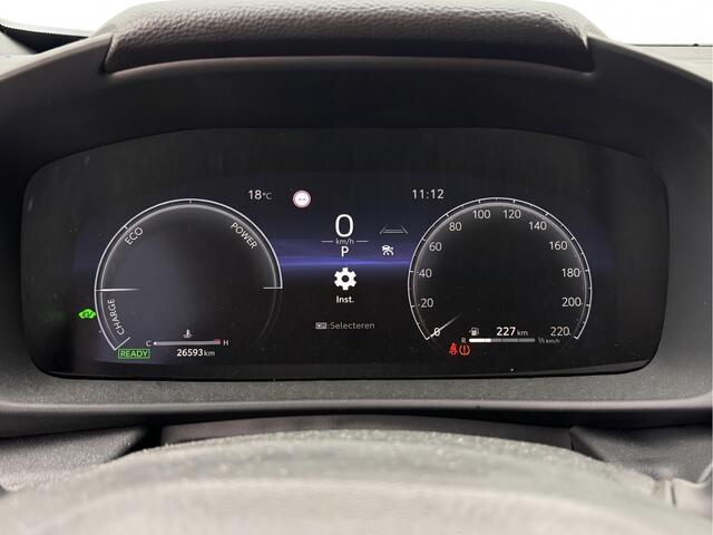 Toyota C-HR 1.8 Hybrid 140 Teamplayer Bi-Tone | Stuurwiel Verwarmd | Dodehoekdetectie | Stoelverwarming | Achteruitrijcamera | DAB | Adaptive Cruise Control