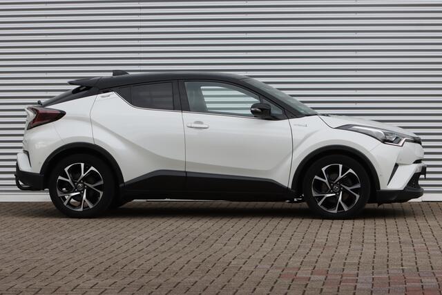Toyota C-HR 1.8 Hybrid Premium Bi-Tone / Leer / JBL