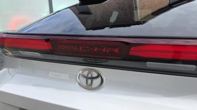 Toyota C-HR 2.0 Hybrid 200 GR SPORT Première Edition Panoramadak, Afn Trekhaak, JBL, 19" Black, Parelmoer.