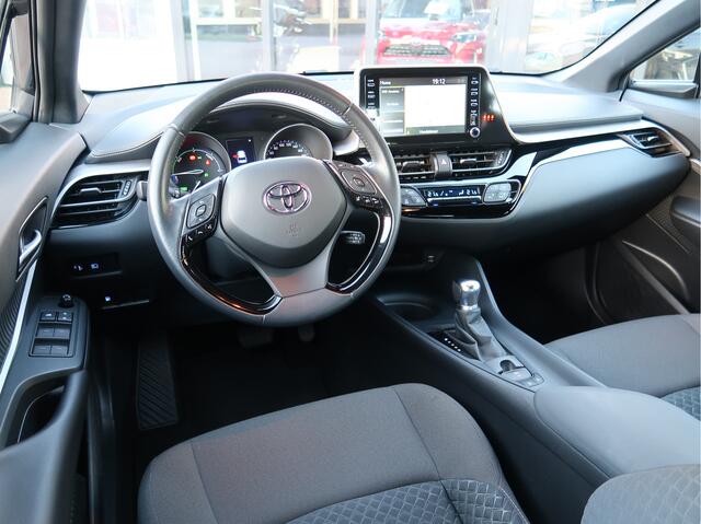 Toyota C-HR 1.8 Hybrid Active | Trekhaak | Parkeercamera | Navigatie |