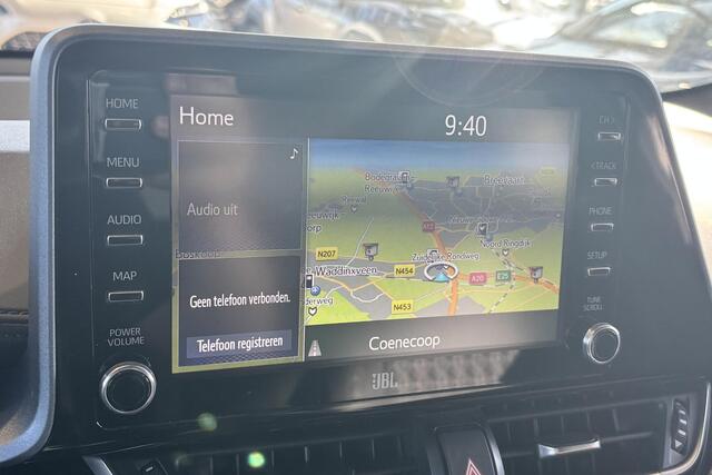 Toyota C-HR 1.8 Hybrid First Edition, JBL,BSM, Apple Carplay Android Auto, Parkeersensoren, Navi, Stoelverwarming.