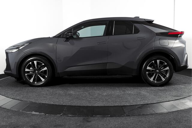 Toyota C-HR 1.8 Hybrid 140 Dynamic | Dig. Cockpit | Adapt. Cruise | Winterpakket | PDC | Camera | NAV + App. Connect | ECC | DAB | LM 18" | 2989