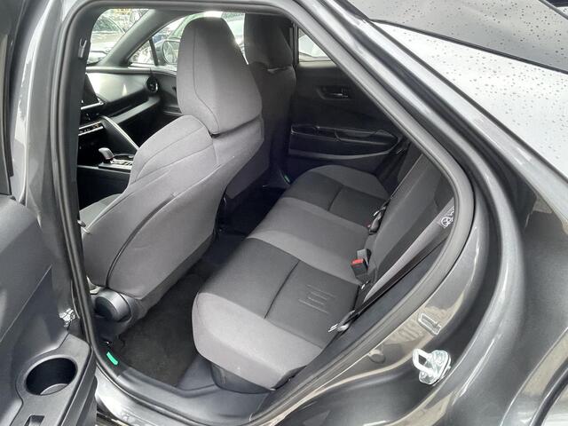 Toyota C-HR 2.0 Plug-in Hybrid 220 Dynamic All seasonbanden