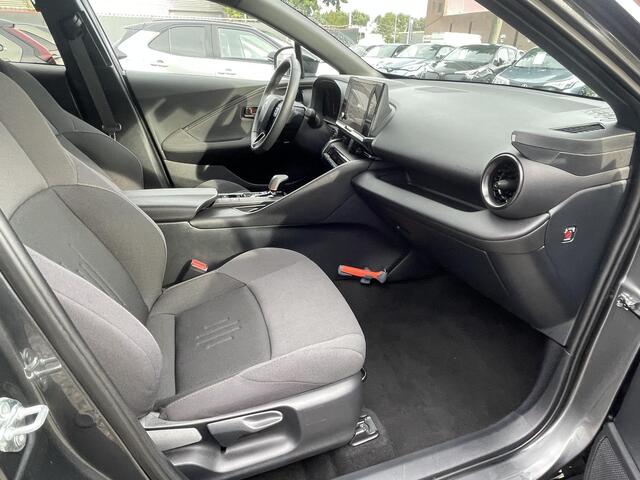 Toyota C-HR 2.0 Plug-in Hybrid 220 Dynamic All seasonbanden