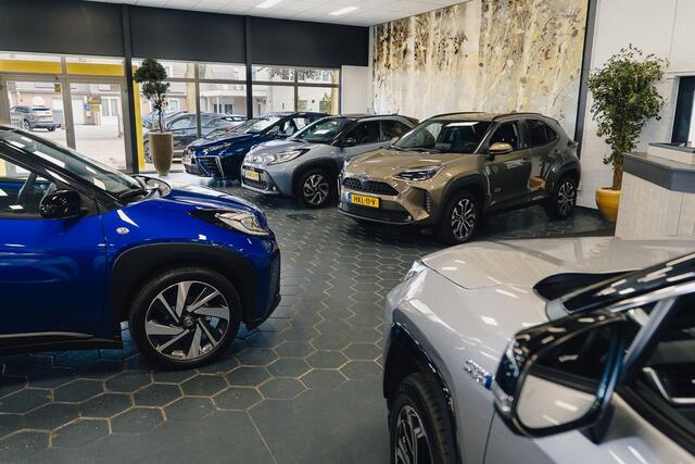 Toyota C-HR 1.8 Hybrid Executive All-in prijs!