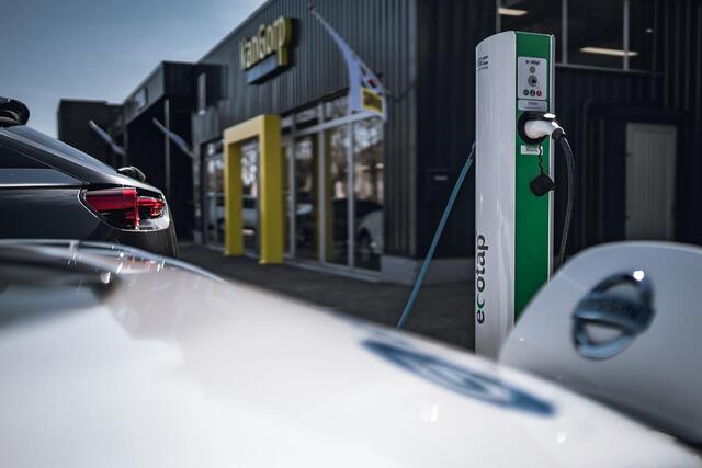 Toyota C-HR 1.8 Hybrid Executive All-in prijs!
